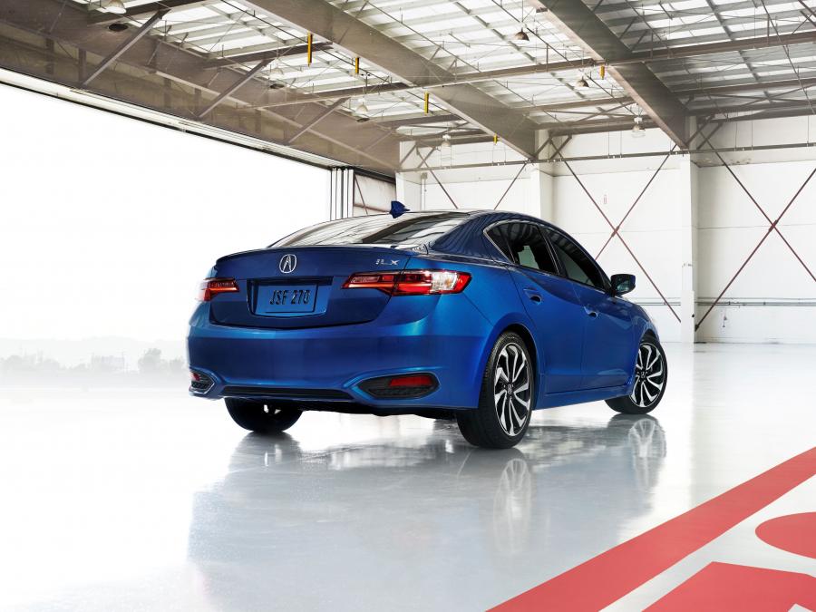  Acura ILX A-Spec (DE) 2015 года  (фото 10 из 42)